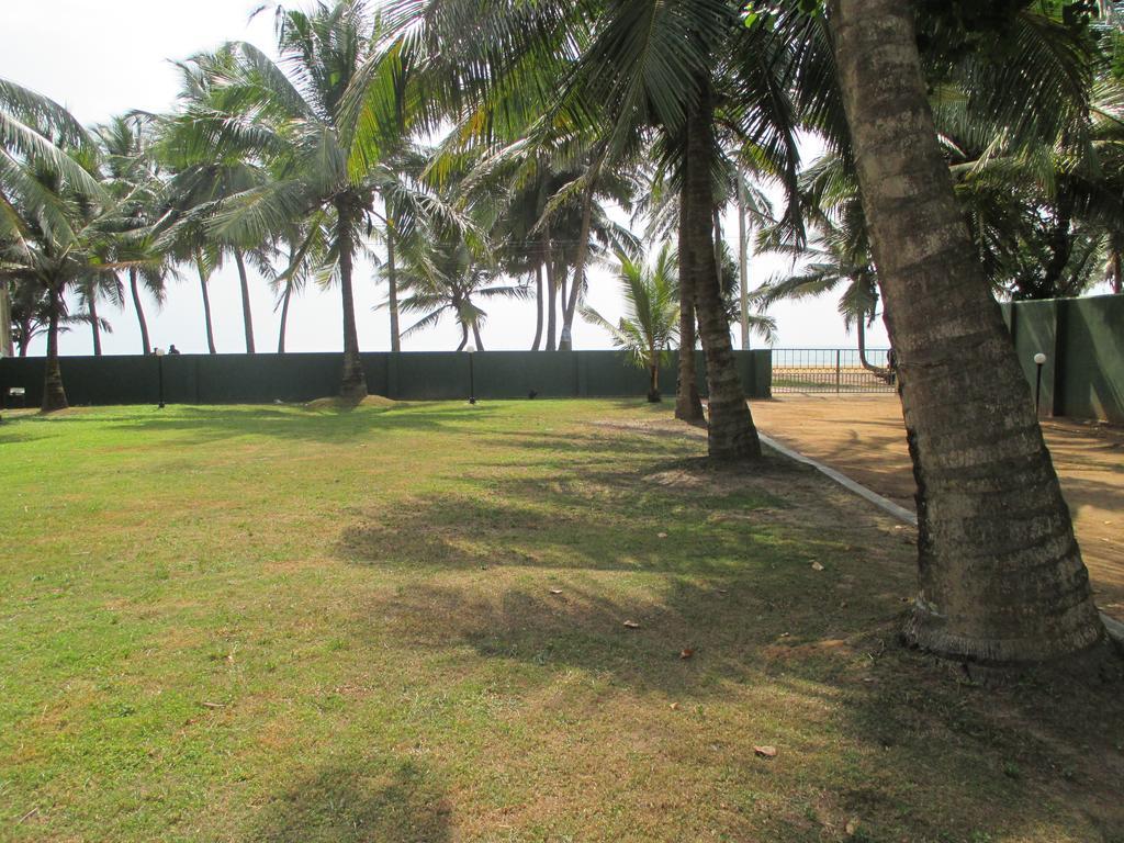 Villa Whispering Shells Kalutara Exterior photo