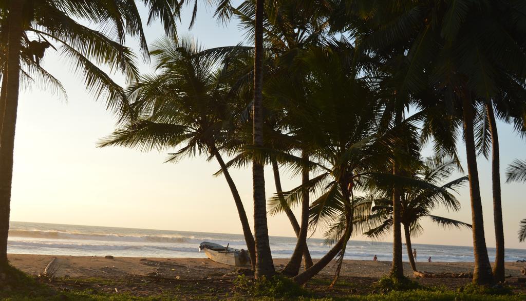 Villa Whispering Shells Kalutara Room photo